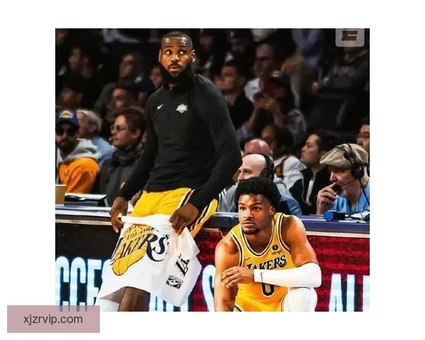 詹姆斯珍惜与布朗尼父子连线展现顶级投篮天赋